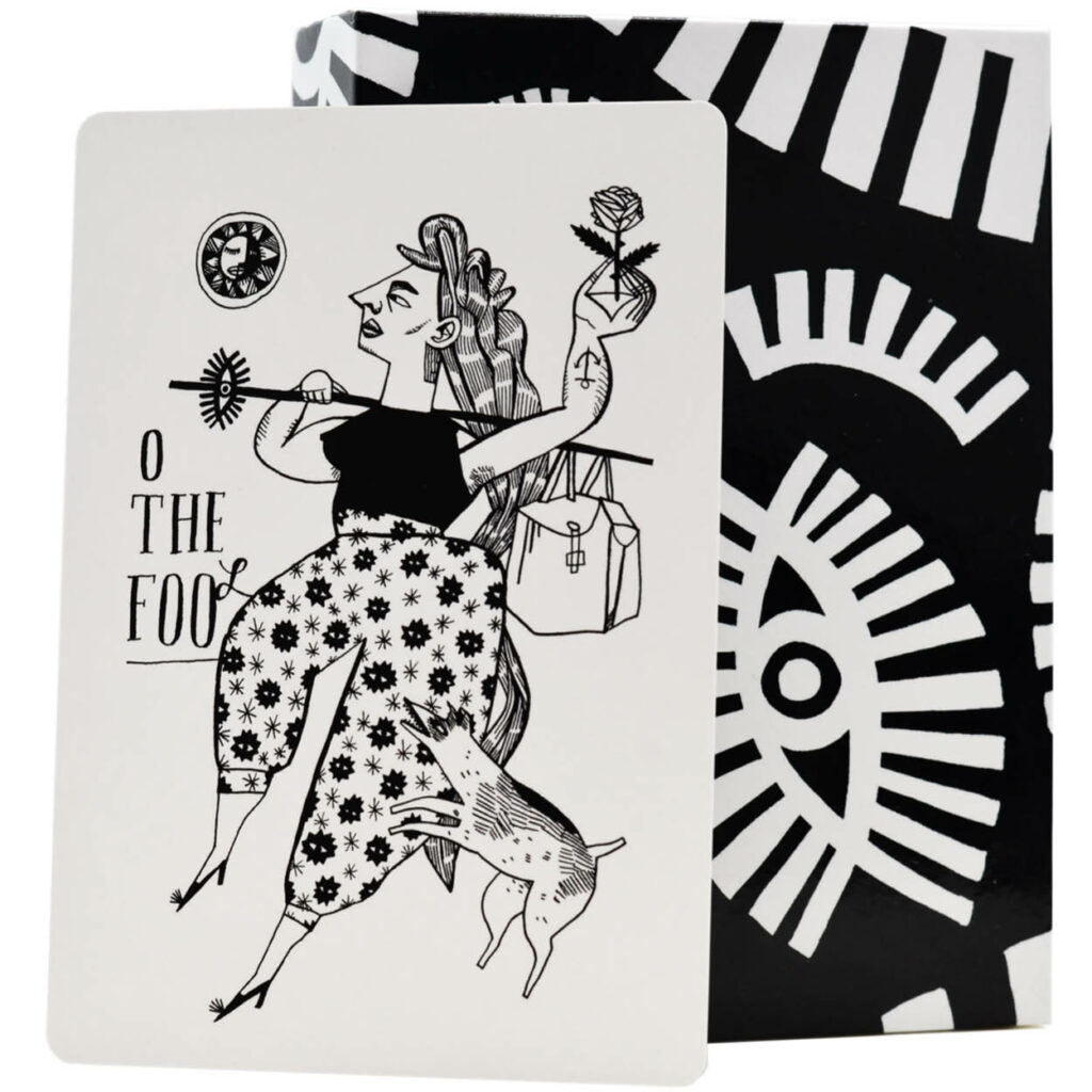Many-Queens-Tarot-box-1.jpg