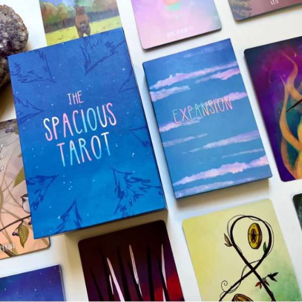 The Spacious tarot with expansion pack