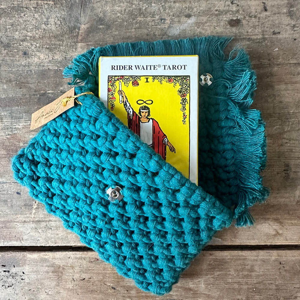 Bolsa de Tarot de macramé – Azul pato