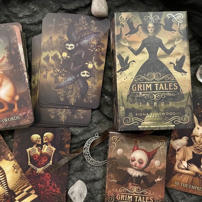 Grim Tales Tarot - Box