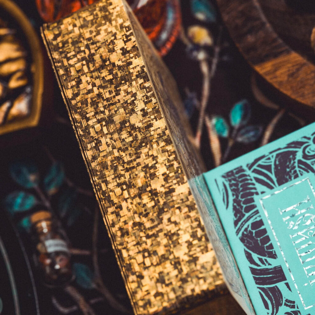 Medusa's Tarot - gilded edges
